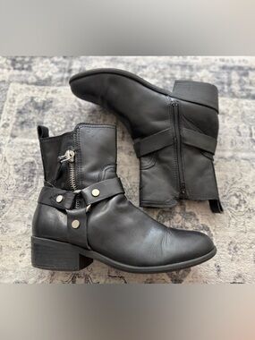 MARC FISHER Black Leather MOTO style Boots Women's